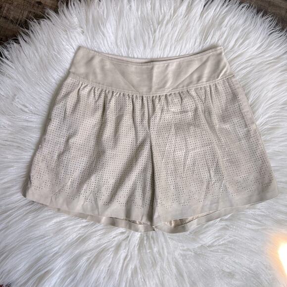 ANTHROPOLOGIE ELEVENSES BEIGE FLOWY PERFORATED SHORTS SIZE 6 - Picture 1 of 5